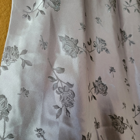 Vintage Nightgown - Picture 3 of 9